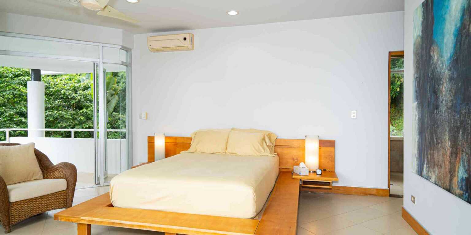 Ocean View Modern House-21 Private, Modern Ocean View 4-Bedroom Home with Modern Style in Portalon near Dominical Costa Rica