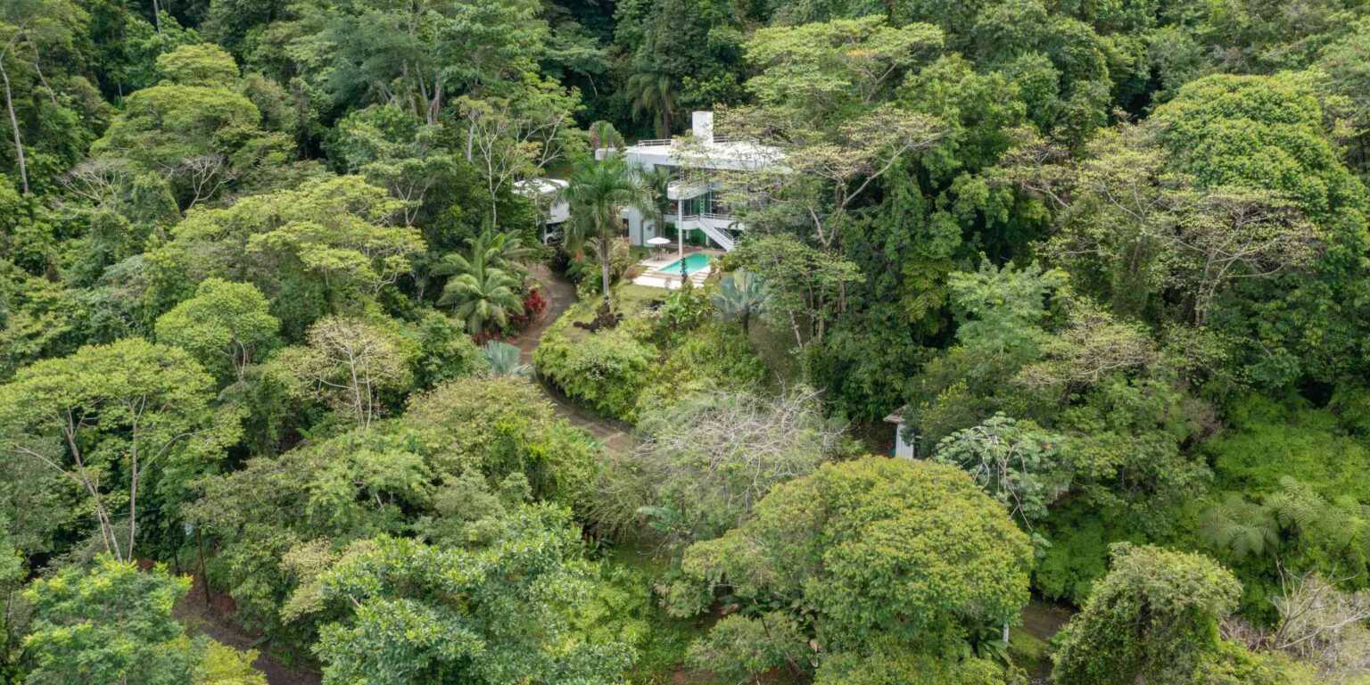 Ocean View Modern House-34 Private, Modern Ocean View 4-Bedroom Home with Modern Style in Portalon near Dominical Costa Rica