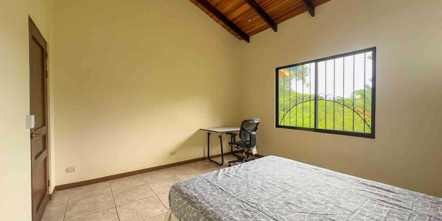 Ojochal-25 Jungle Home Totally Private 3-Bedroom Home in Easy Access Location in Ojochal Costa Rica