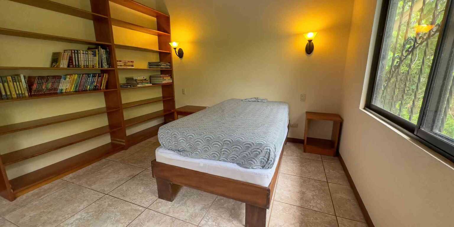 Ojochal-18 Jungle Home Totally Private 3-Bedroom Home in Easy Access Location in Ojochal Costa Rica