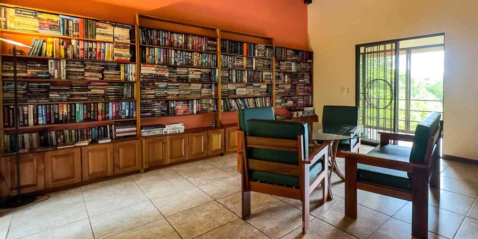 Ojochal-34 Jungle Home Totally Private 3-Bedroom Home in Easy Access Location in Ojochal Costa Rica