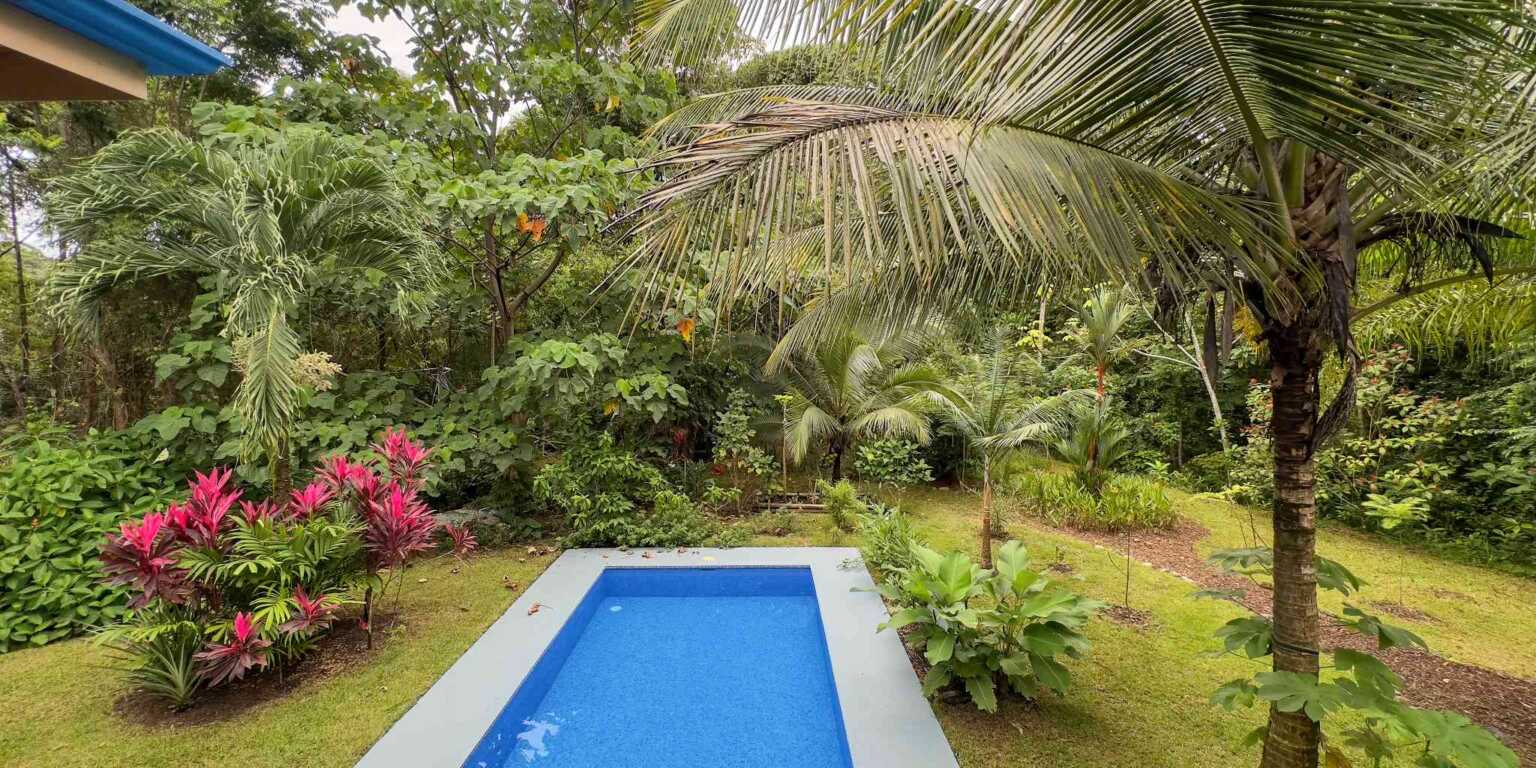 Ojochal-37 Jungle Home Totally Private 3-Bedroom Home in Easy Access Location in Ojochal Costa Rica