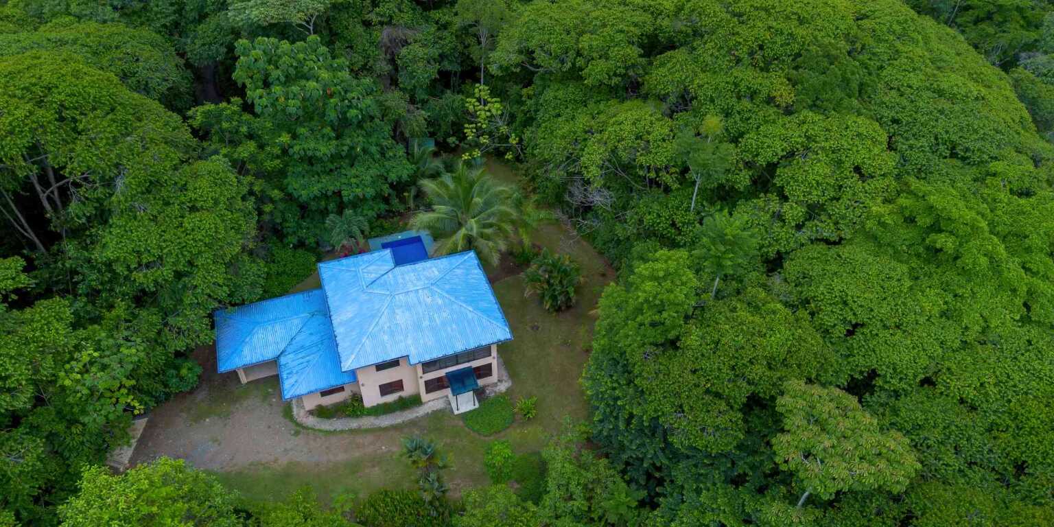 Ojochal-59 Jungle Home Totally Private 3-Bedroom Home in Easy Access Location in Ojochal Costa Rica