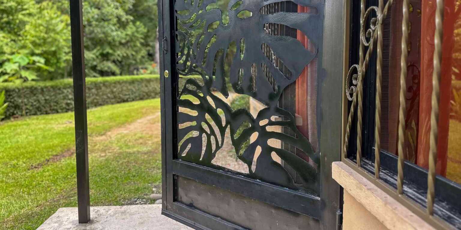 Ojochal-04 Jungle Home Totally Private 3-Bedroom Home in Easy Access Location in Ojochal Costa Rica