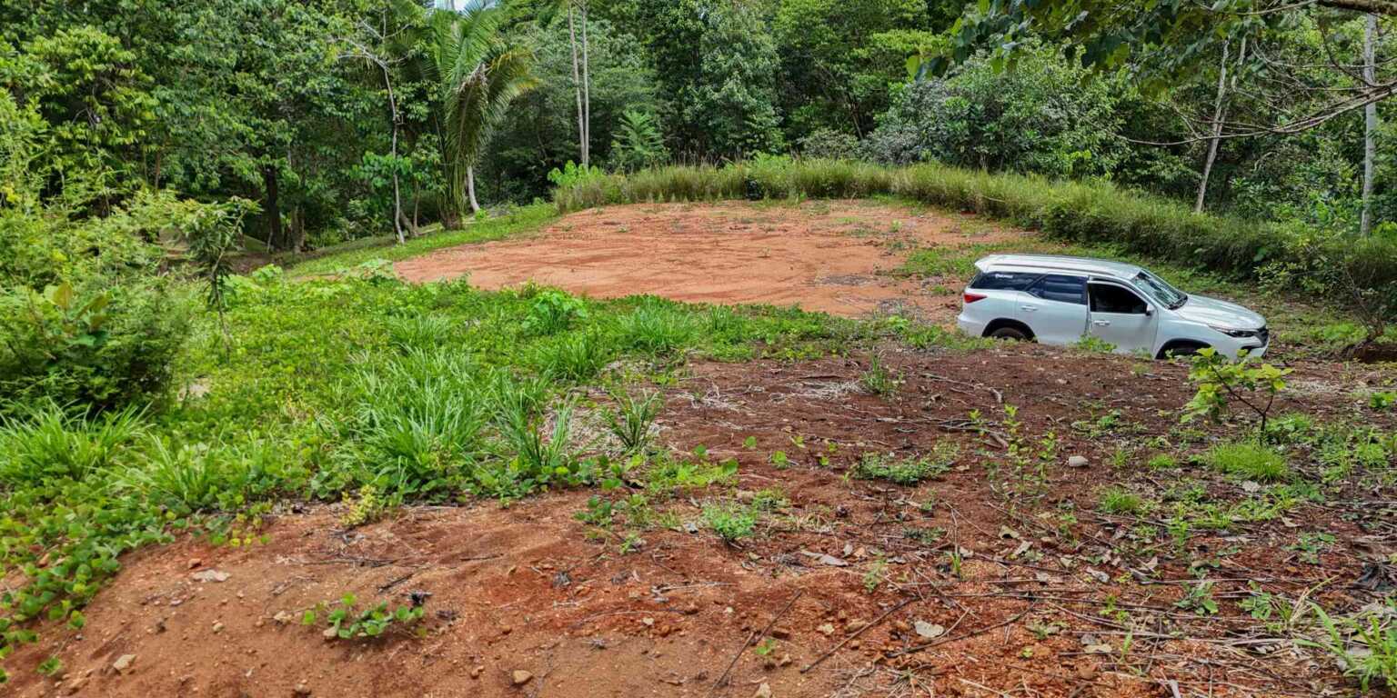 1 (14) Building Lot with Jungle & Creek with 1.8 Acres Secure Gated Community in Ojochal Costa Rica