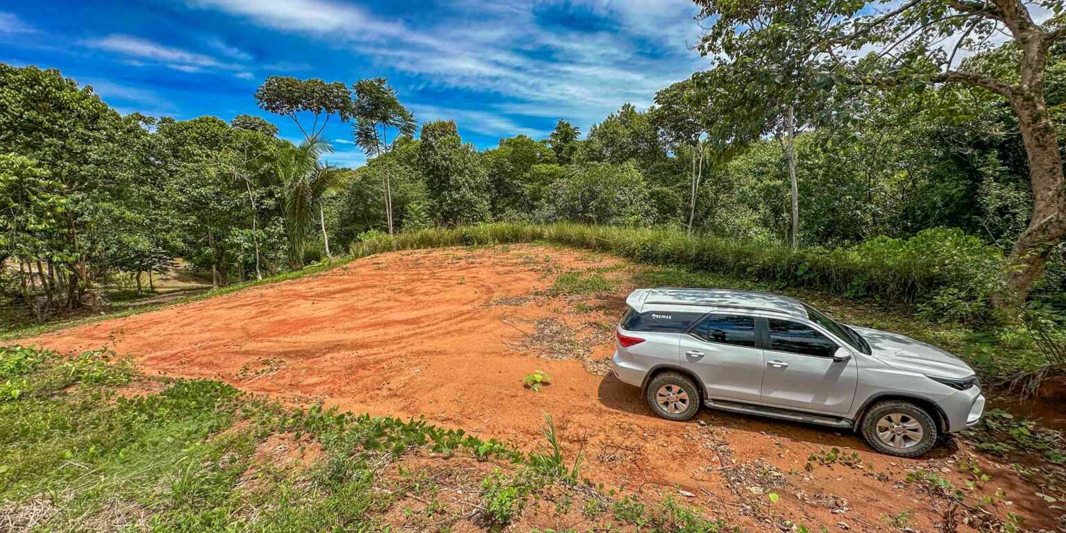 1 (8) Building Lot with Jungle & Creek with 1.8 Acres Secure Gated Community in Ojochal Costa Rica