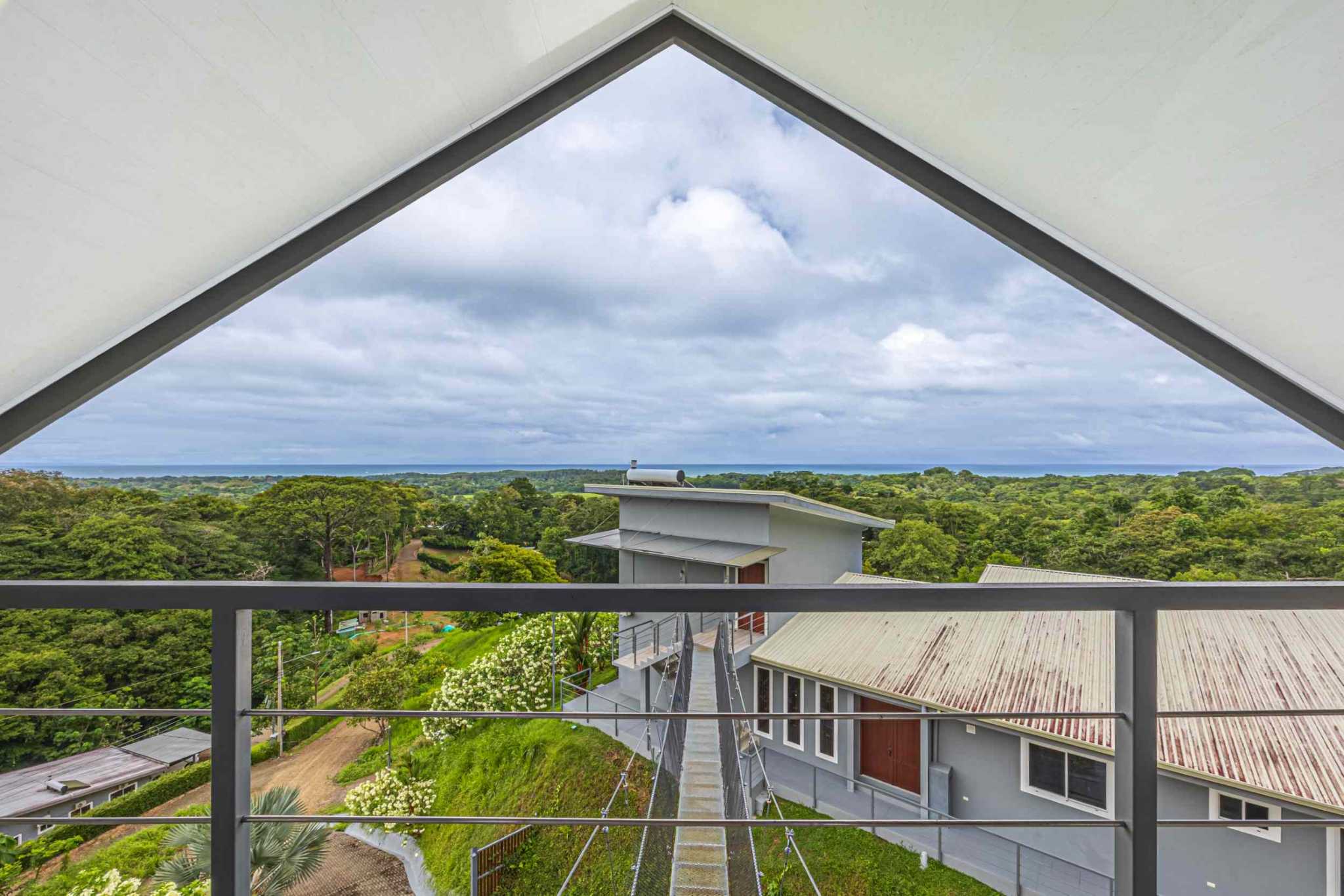 32579 (19) Ocean View Estate with Big Pool & Guesthouse in Uvita Costa Rica