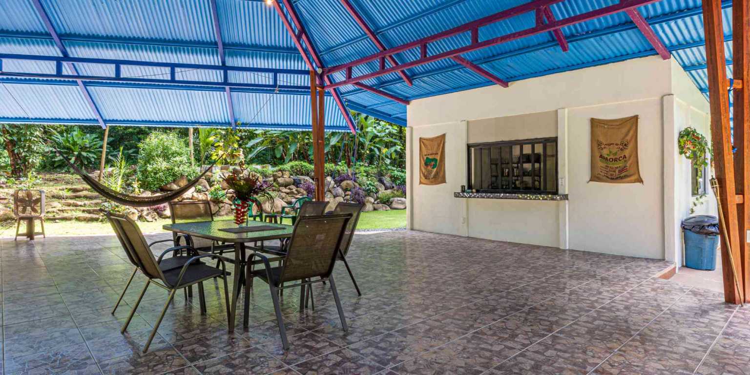 ConeCat-37 Versatile Riverfront Retreat on 5.3 Acres with Multiple Homes Perfect for Family Compound or Retreat Center in Ojochal Costa Rica
