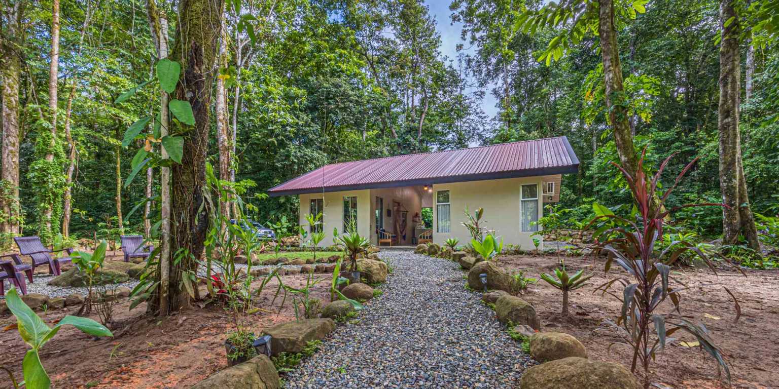 ConeCat-23 Versatile Riverfront Retreat on 5.3 Acres with Multiple Homes Perfect for Family Compound or Retreat Center in Ojochal Costa Rica