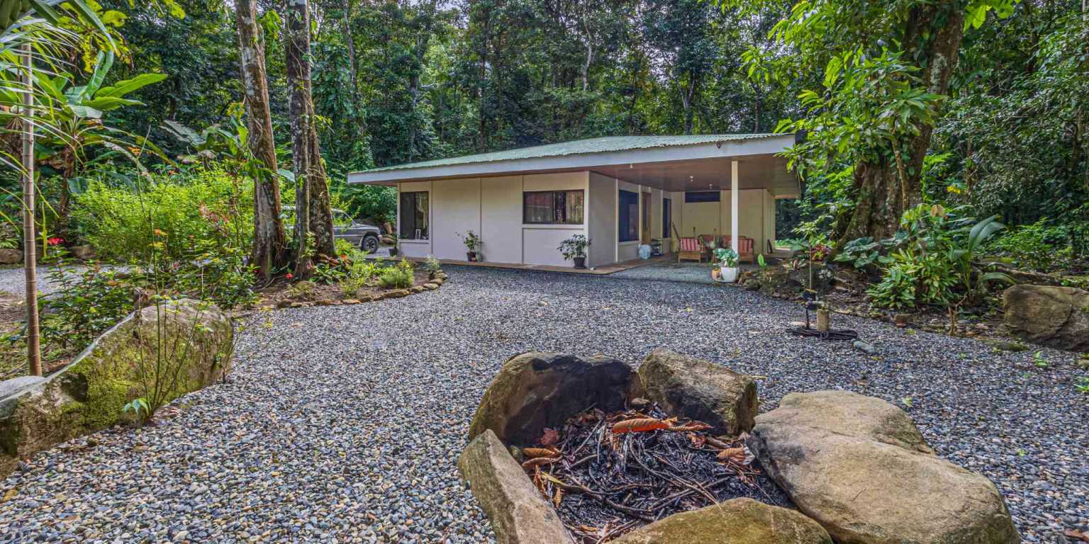 ConeCat-40 Versatile Riverfront Retreat on 5.3 Acres with Multiple Homes Perfect for Family Compound or Retreat Center in Ojochal Costa Rica