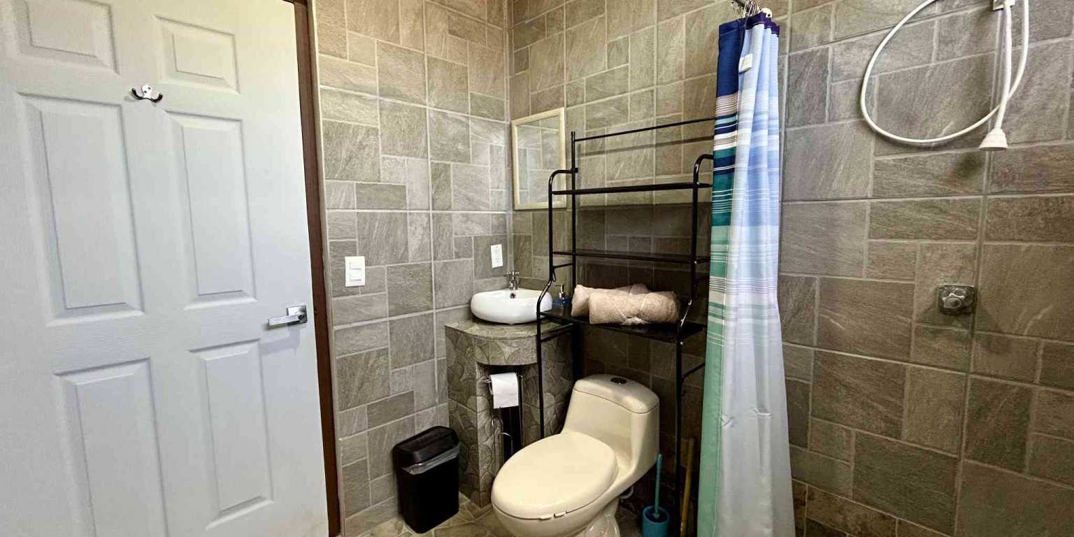 Foto 27-8-24, 10 28 24 Apartments with 8-Units Walking Distance to the Beach in Bahia near Uvita Costa Rica