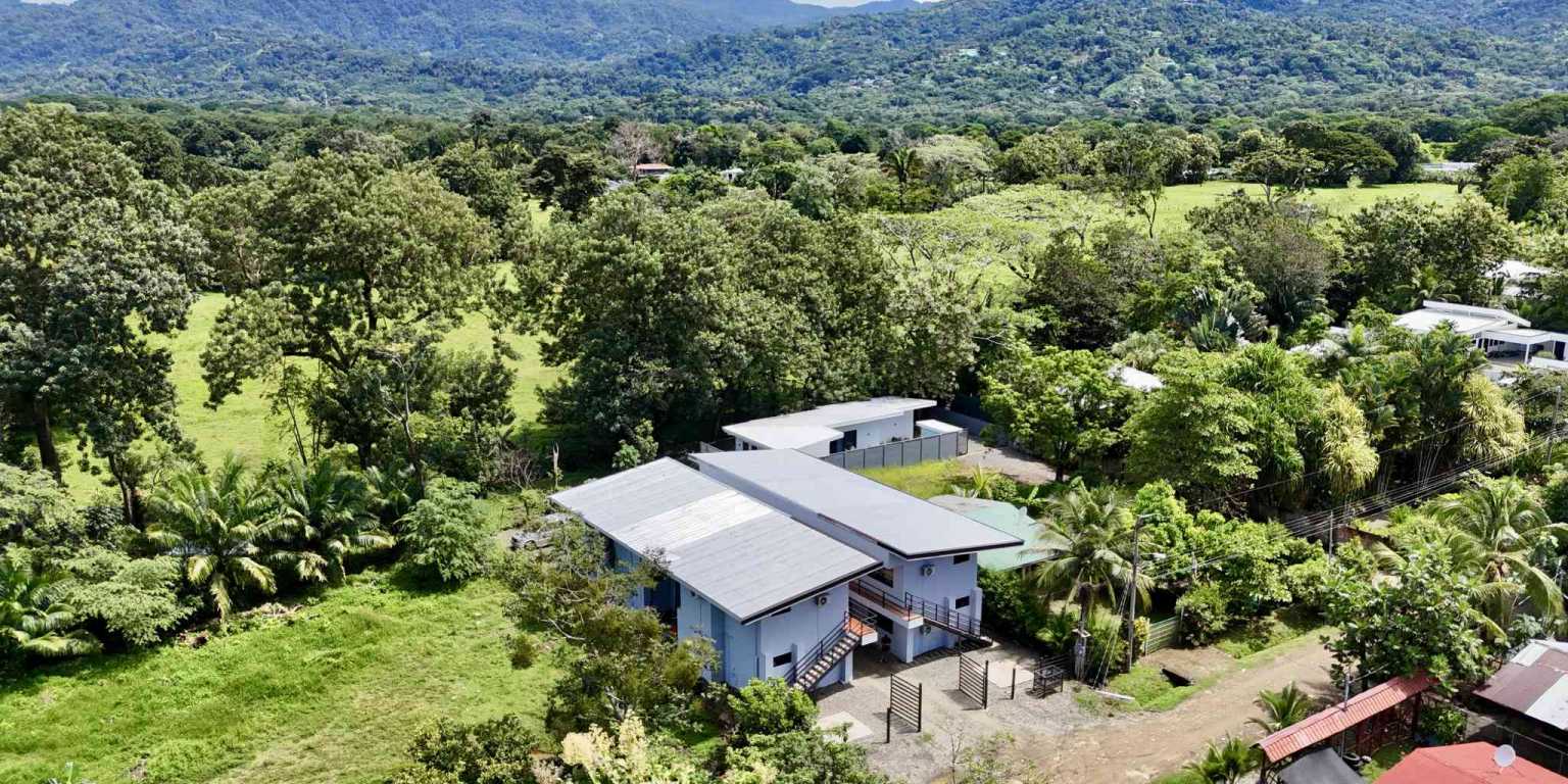 Foto 27-8-24, 09 56 22 Apartments with 8-Units Walking Distance to the Beach in Bahia near Uvita Costa Rica