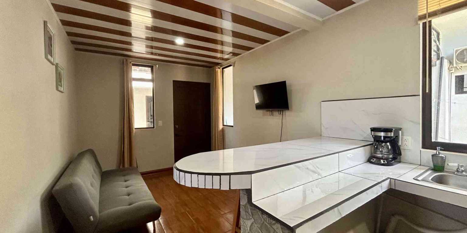 Foto 27-8-24, 10 24 21 Apartments with 8-Units Walking Distance to the Beach in Bahia near Uvita Costa Rica