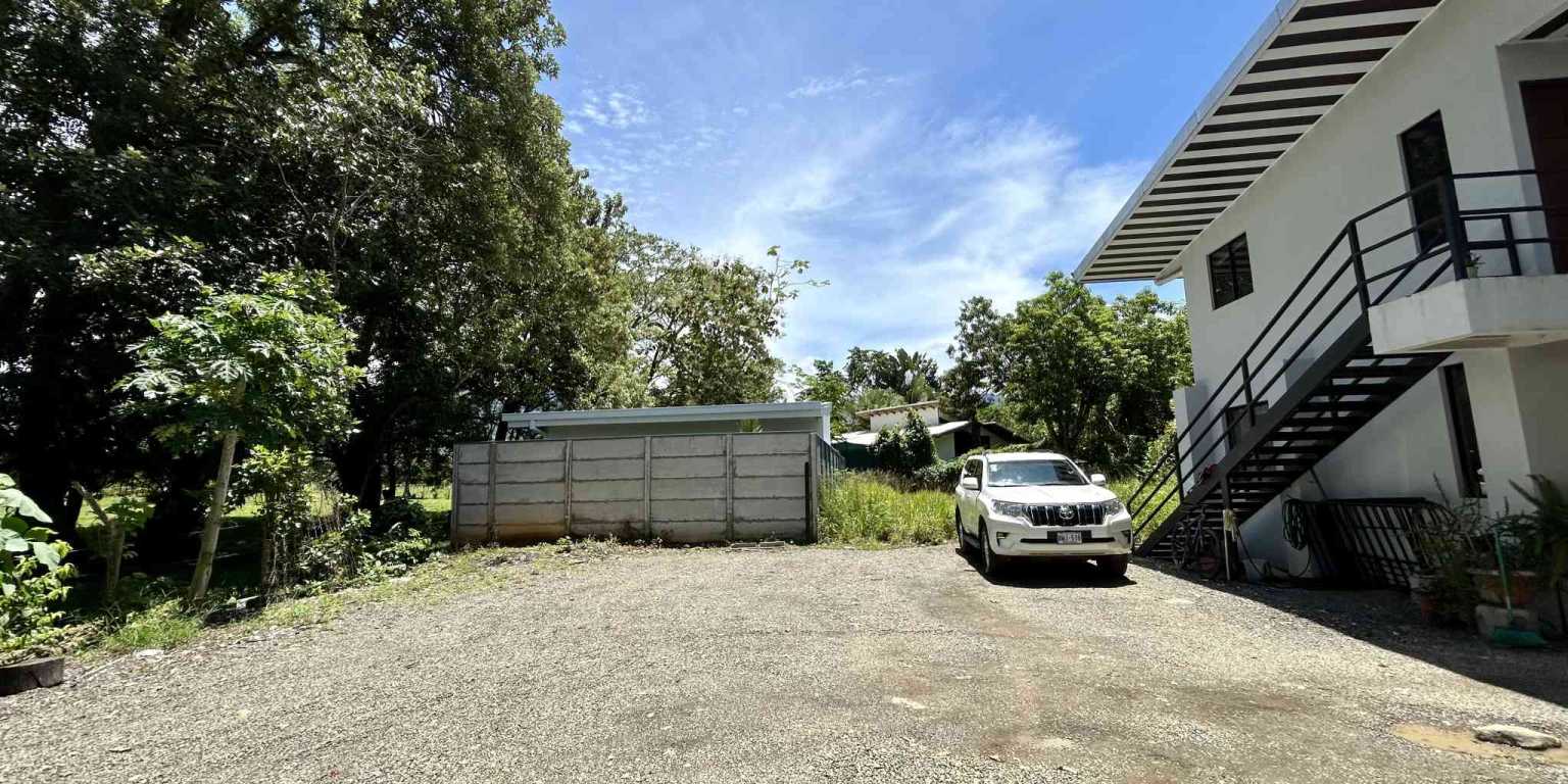 Foto 27-8-24, 10 56 15 Apartments with 8-Units Walking Distance to the Beach in Bahia near Uvita Costa Rica