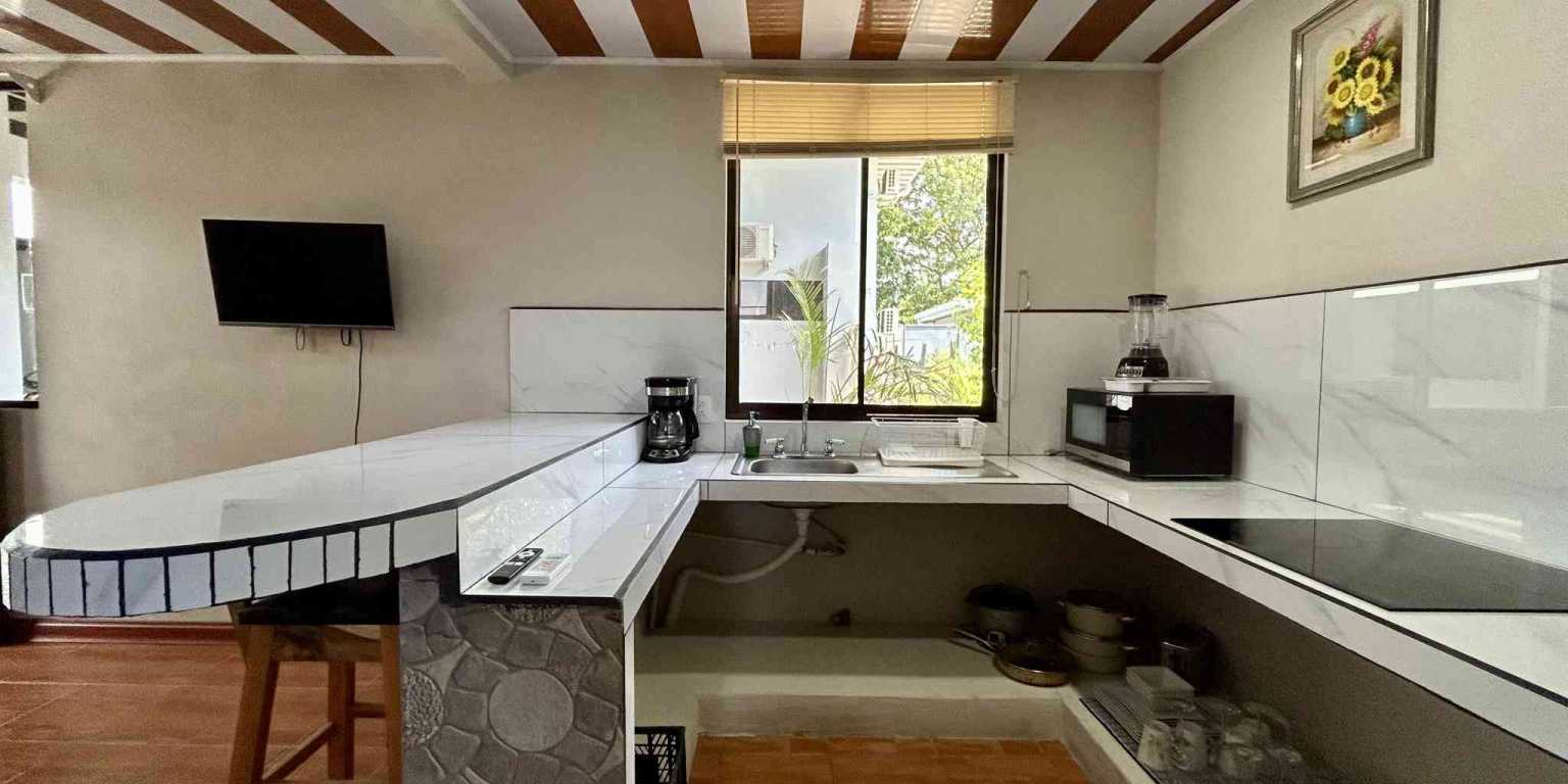 Foto 27-8-24, 10 30 55 Apartments with 8-Units Walking Distance to the Beach in Bahia near Uvita Costa Rica