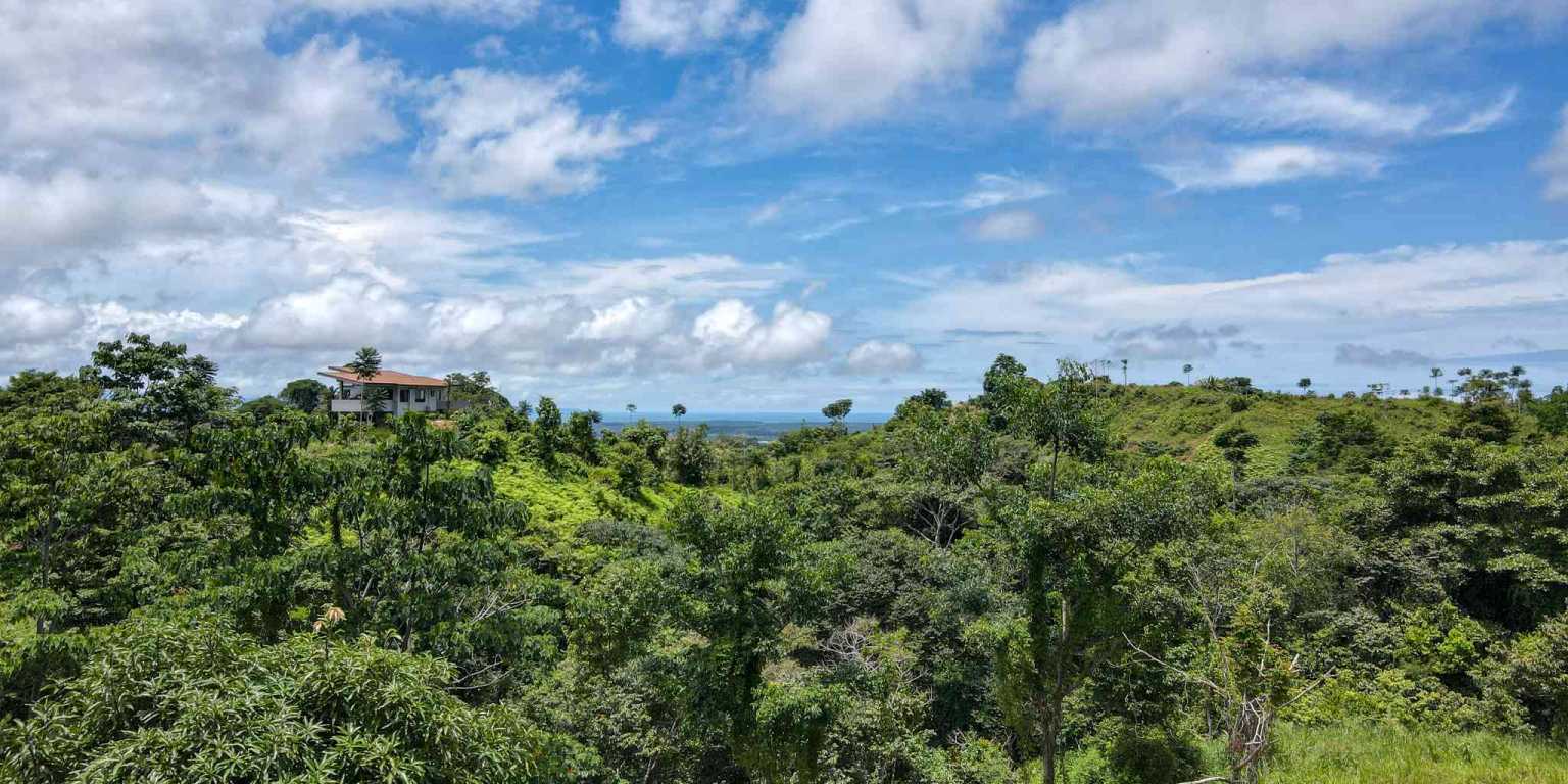 8153 House For Sale in Chontales 27 Ocean View 3-Bedroom Home with Pool for sale in Chontales near Ojochal Costa Rica