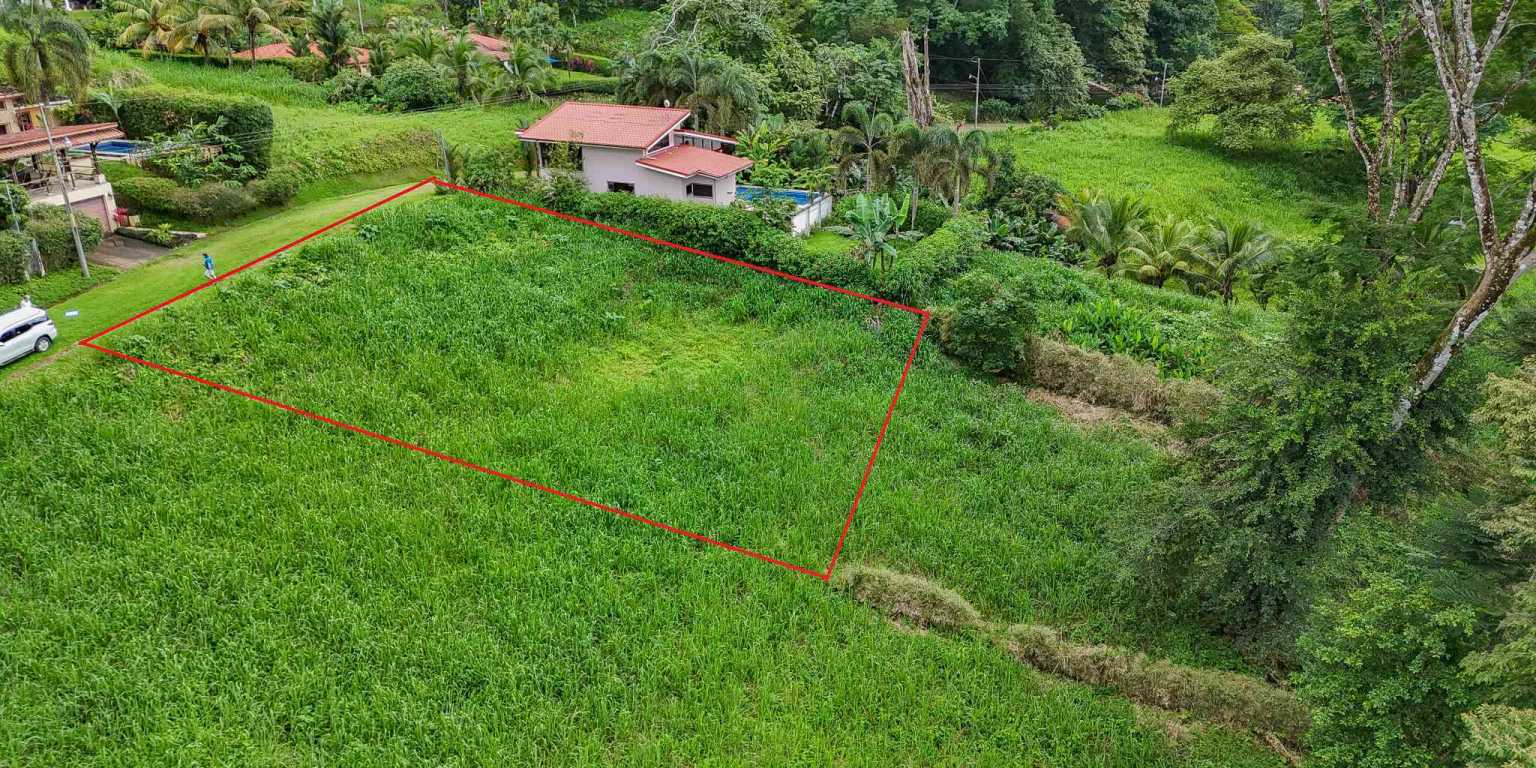 100 (8) Beautiful Sunny Lot in a Secure Gated Community with a Nearby Creek & Jungle-Covered Valley in Ojochal Costa Rica