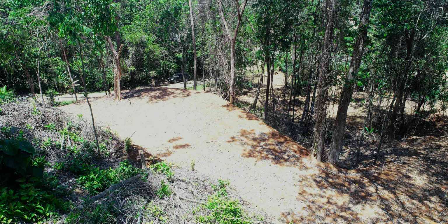 1 (13) Attractive Building Lot with Intriguing Possibilities on Desirable Perezoso Road in Ojochal Costa Rica