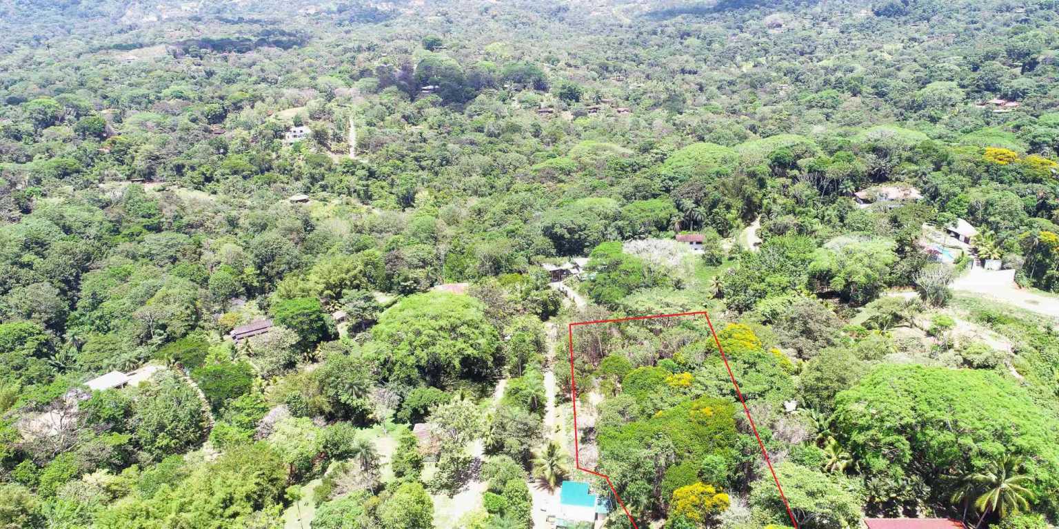 1 (8) 1 Attractive Building Lot with Intriguing Possibilities on Desirable Perezoso Road in Ojochal Costa Rica