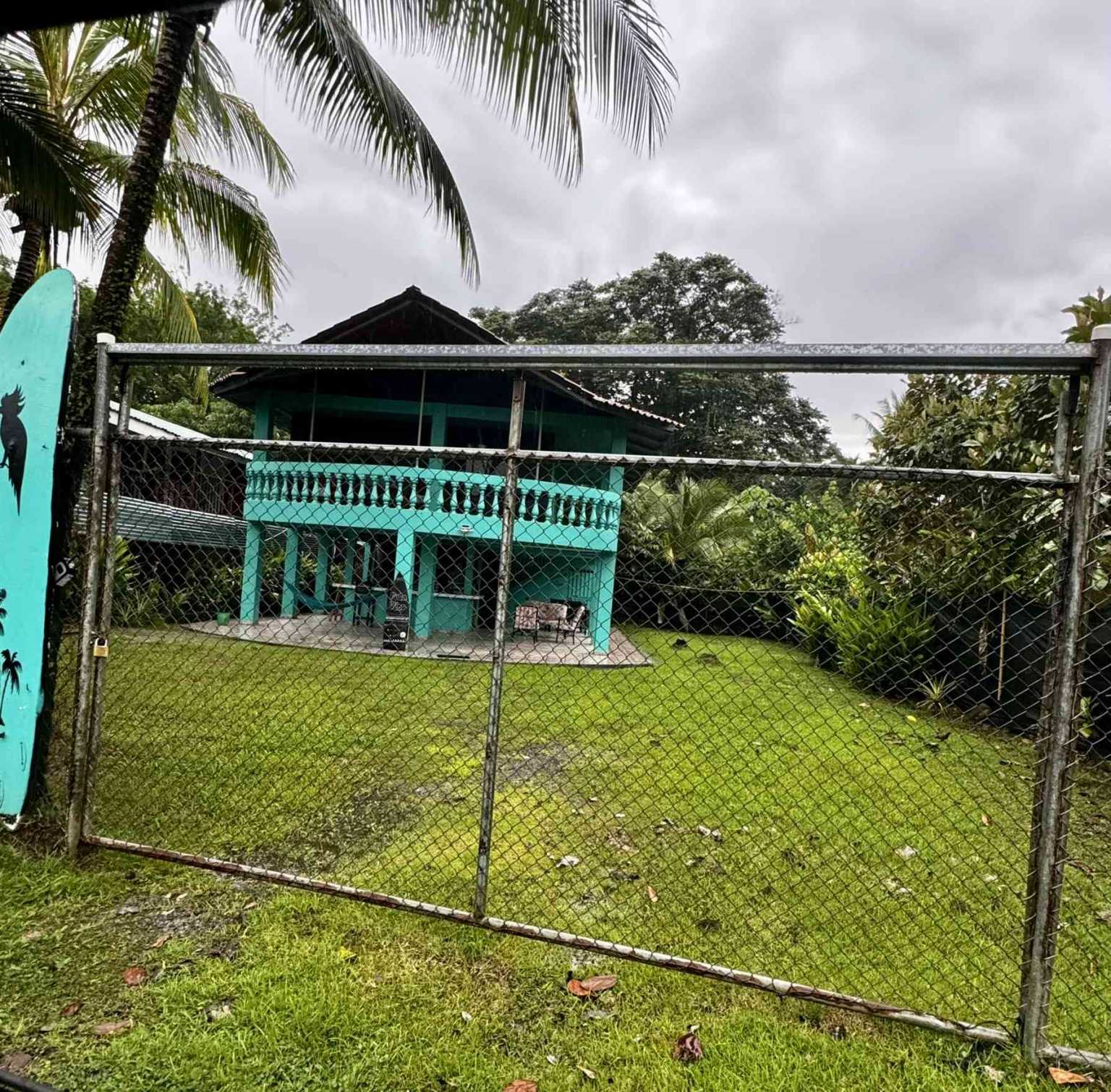 Charming Surf Home 2-Bedroom with Easy Beach Access in Bahia near Uvita Costa Rica