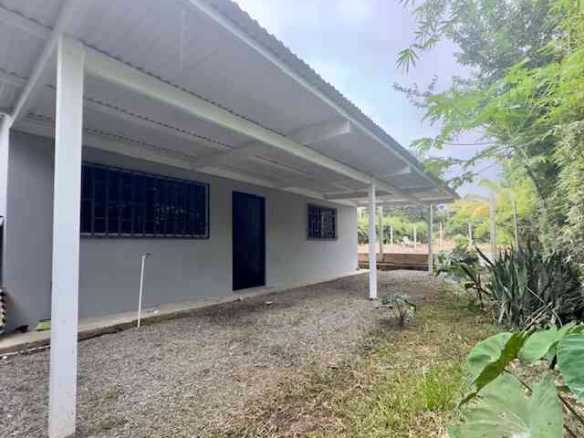 Beach Gem 2-Bedroom Home Just Half-Mile from the Stunning, photo 2 of 18