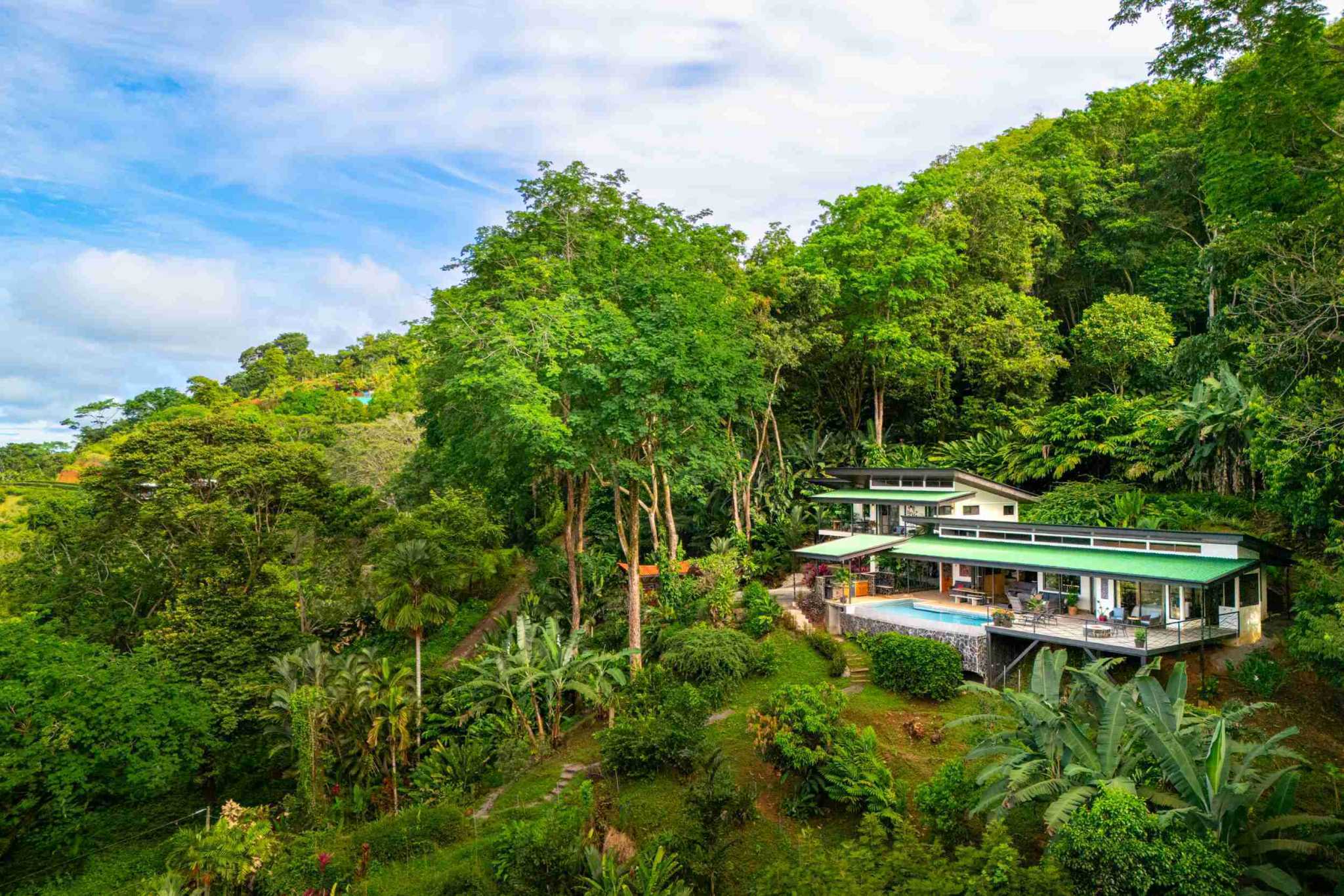 Meraki-34669 (1) Stunning Modern Tropical 3-Bedroom Home with Sweeping Ocean Views in Uvita Costa Rica