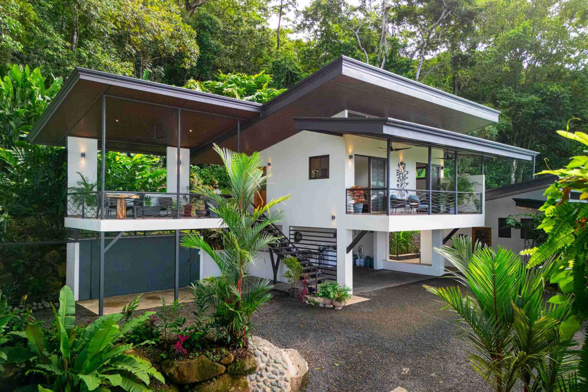 Meraki-34669 (2) Stunning Modern Tropical 3-Bedroom Home with Sweeping Ocean Views in Uvita Costa Rica