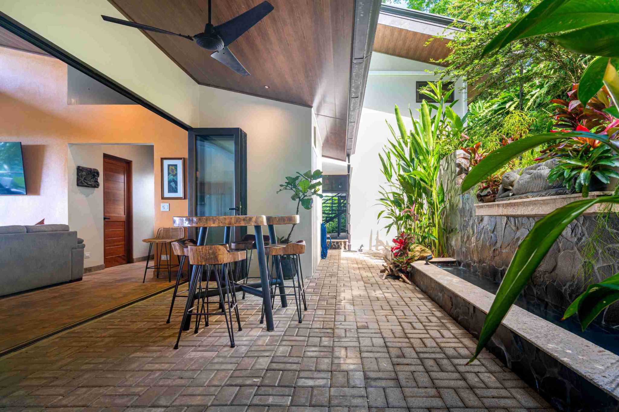 Meraki-34669 (9) Stunning Modern Tropical 3-Bedroom Home with Sweeping Ocean Views in Uvita Costa Rica