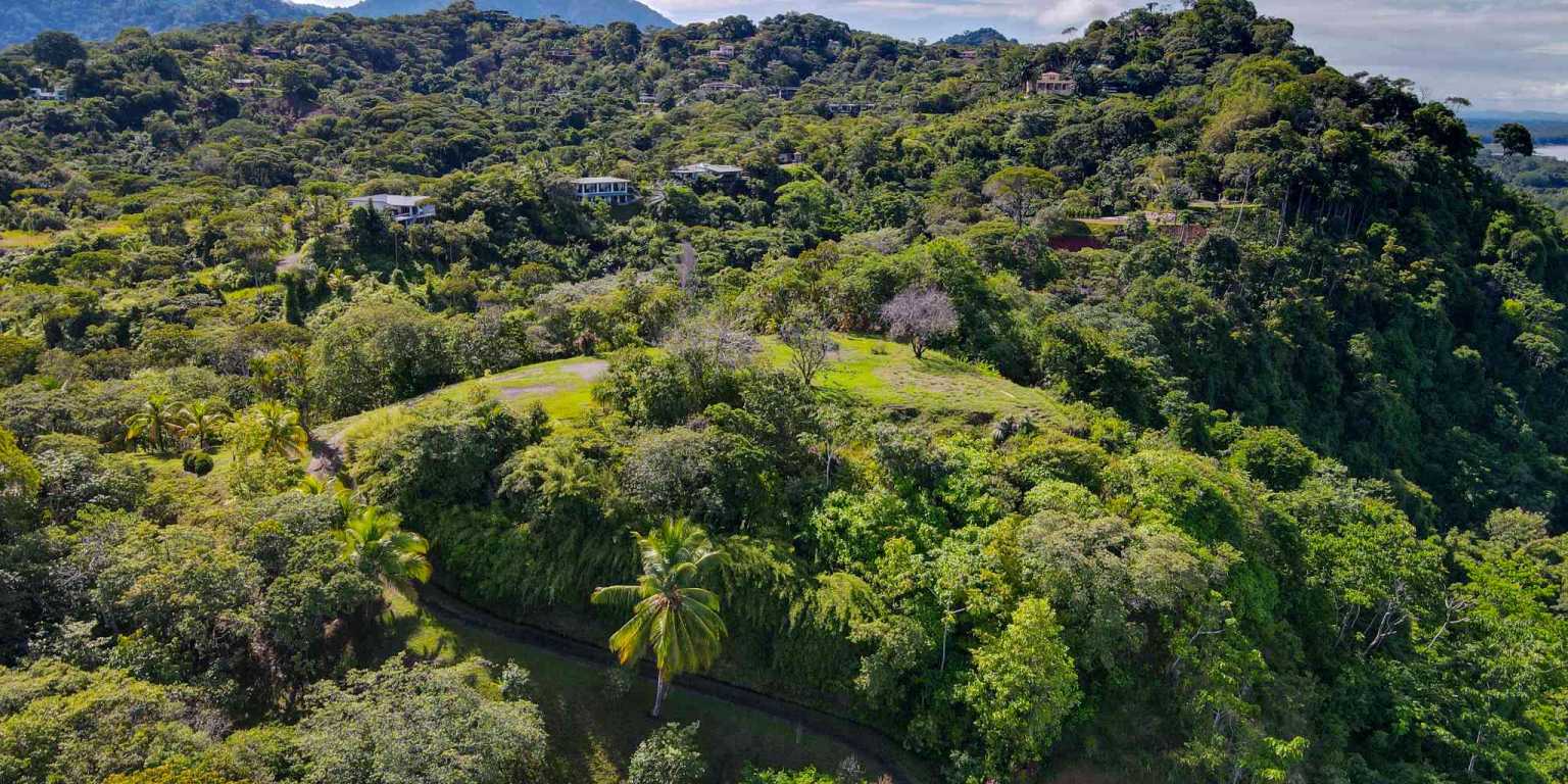 Stunning 3 Acre Oceanview Lot in Ojochal Costa Rica