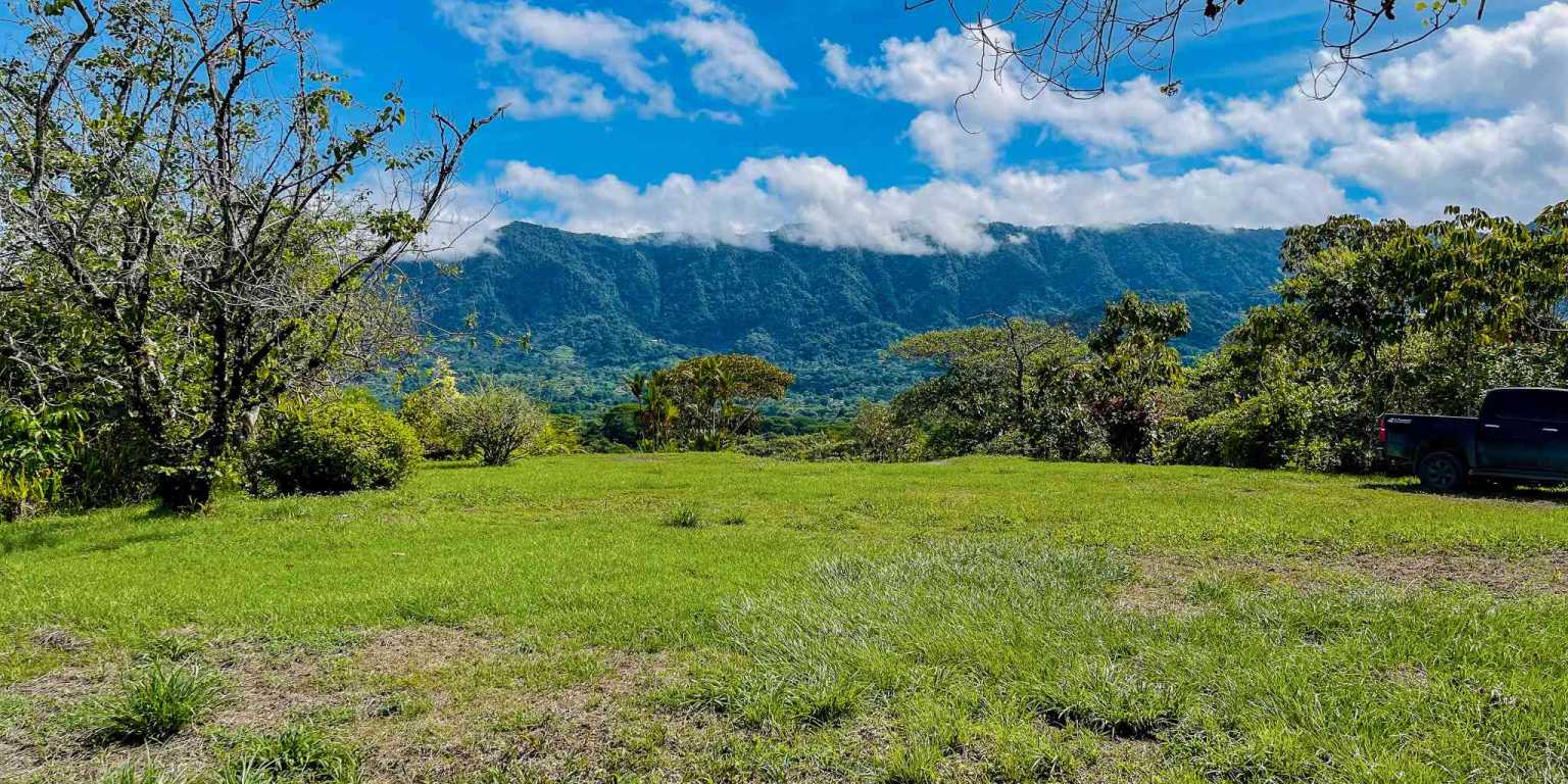 Stunning 3 Acre Oceanview Lot in Ojochal Costa Rica