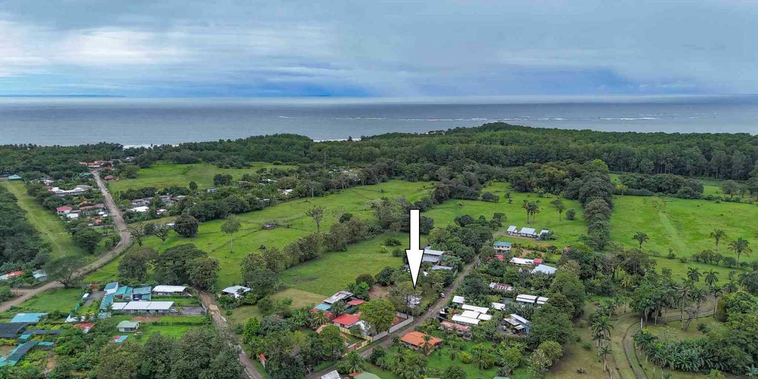 1 (3) 1 Contemporary 3-Bedroom Home Surrounded by Uvita’s Amenities but Just a Short Stroll to Tropical Beaches in Uvita Costa Rica