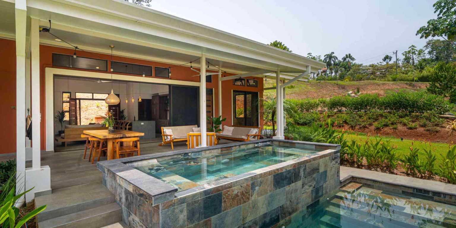 IMG_9453 Stunning 4-Bedroom Home with Mountain Views – Perfect Blend of Seclusion & Convenience in Ojochal Costa Rica