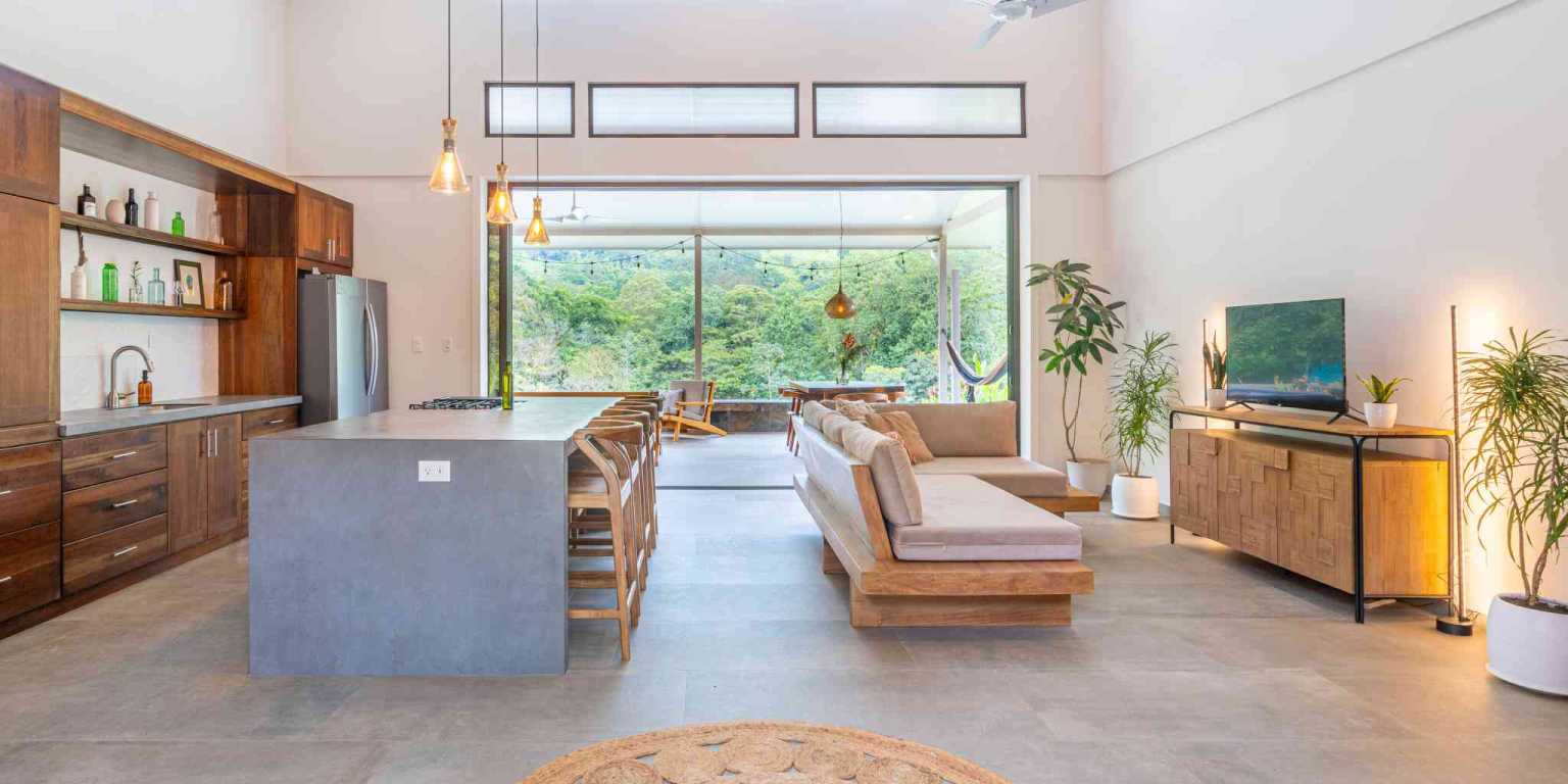 IMG_9430 Stunning 4-Bedroom Home with Mountain Views – Perfect Blend of Seclusion & Convenience in Ojochal Costa Rica