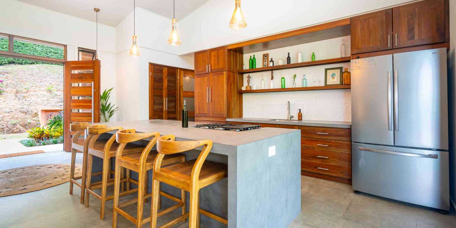 IMG_9437 Stunning 4-Bedroom Home with Mountain Views – Perfect Blend of Seclusion & Convenience in Ojochal Costa Rica