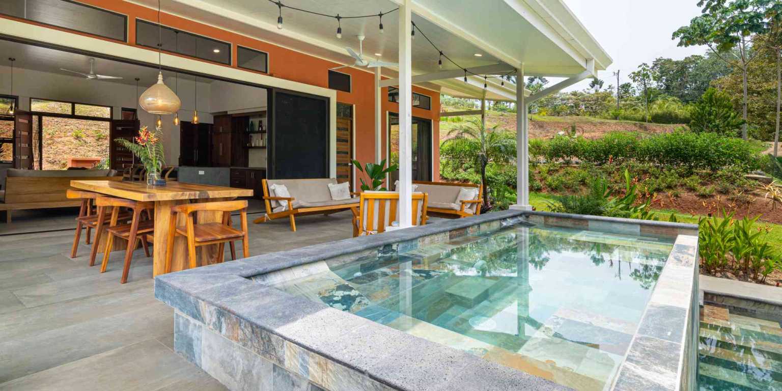 IMG_9452 Stunning 4-Bedroom Home with Mountain Views – Perfect Blend of Seclusion & Convenience in Ojochal Costa Rica