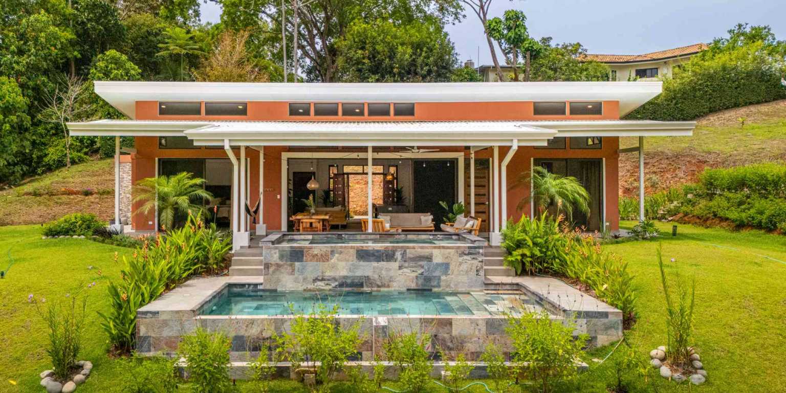 IMG_9479 Stunning 4-Bedroom Home with Mountain Views – Perfect Blend of Seclusion & Convenience in Ojochal Costa Rica