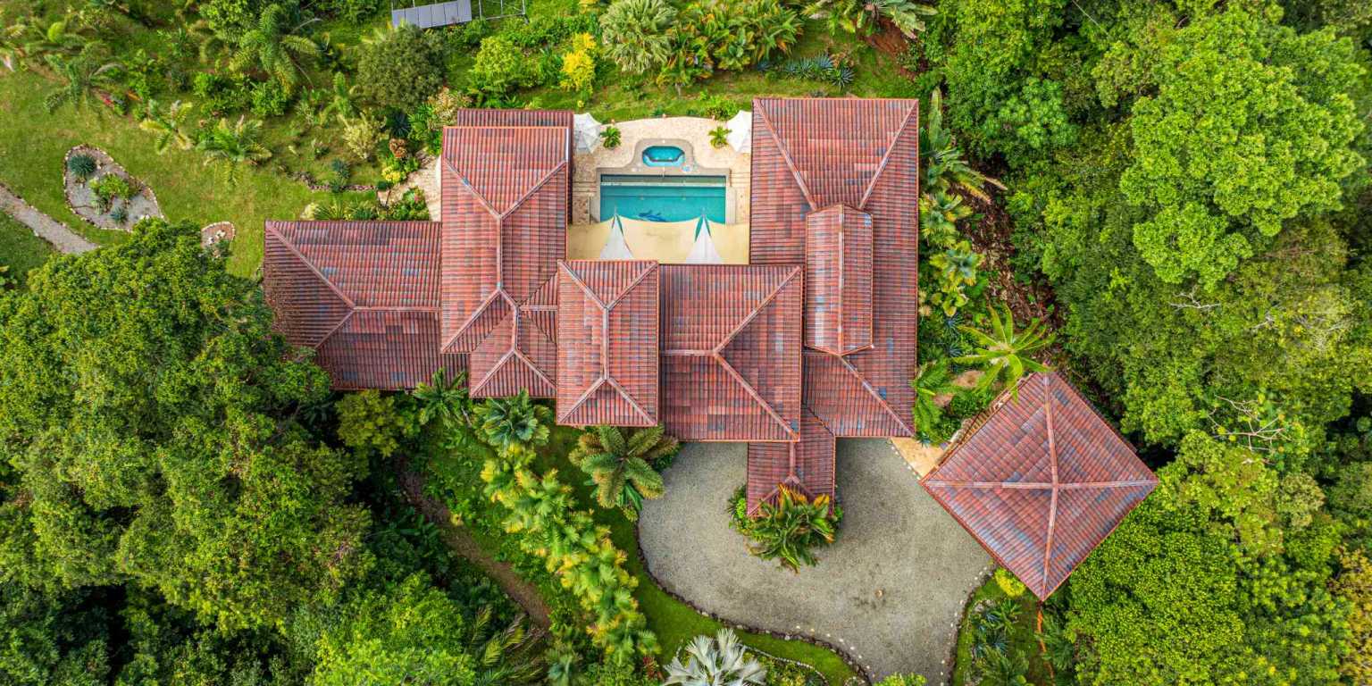 ConeCat-03 Exclusive Unique 6-Bedroom Estate with Incredible Coastline Views in Escaleras near Dominical Costa Rica