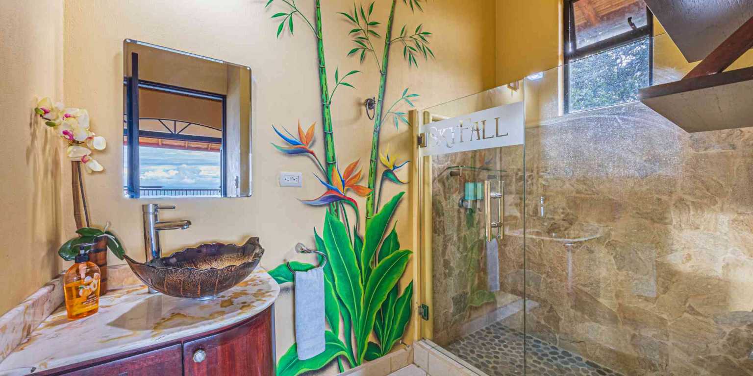 ConeCat-21 Exclusive Unique 6-Bedroom Estate with Incredible Coastline Views in Escaleras near Dominical Costa Rica