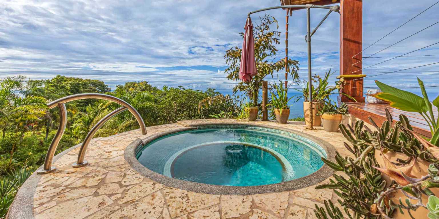 ConeCat-32 Exclusive Unique 6-Bedroom Estate with Incredible Coastline Views in Escaleras near Dominical Costa Rica