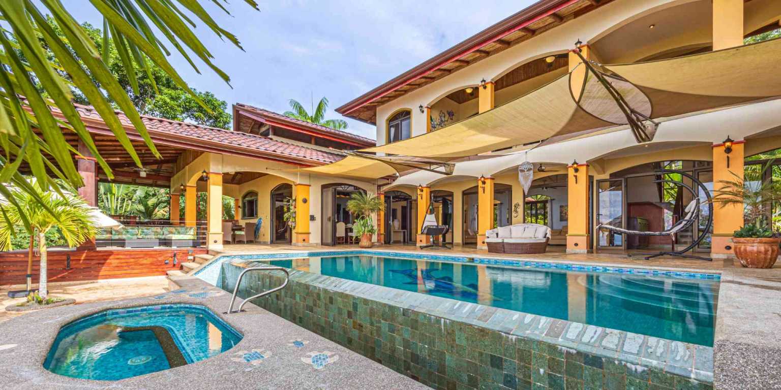 ConeCat-50 Exclusive Unique 6-Bedroom Estate with Incredible Coastline Views in Escaleras near Dominical Costa Rica