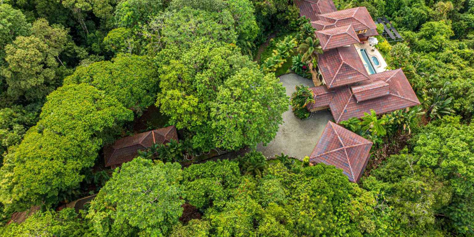 ConeCat-09 Exclusive Unique 6-Bedroom Estate with Incredible Coastline Views in Escaleras near Dominical Costa Rica
