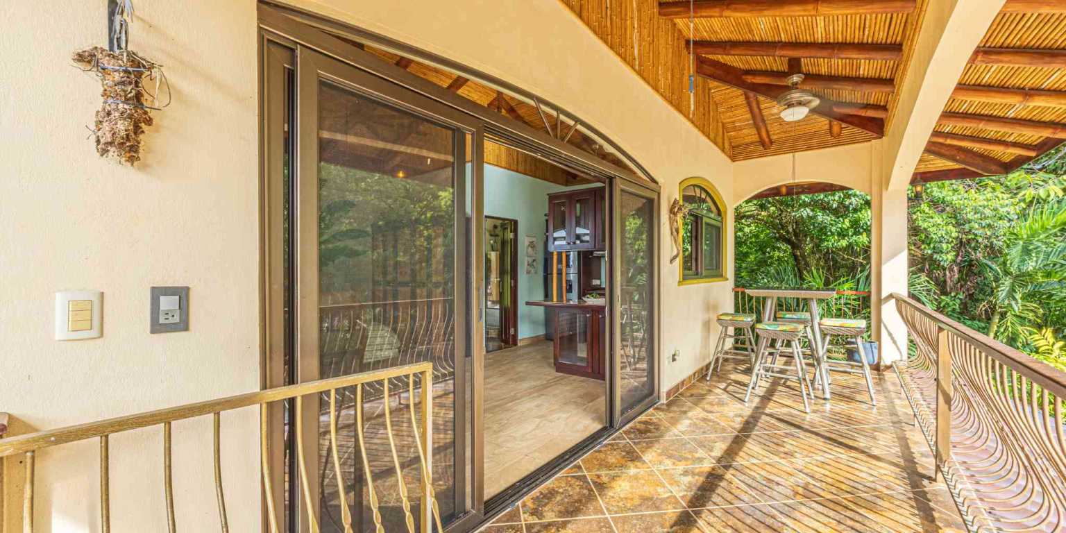 ConeCat-41 Exclusive Unique 6-Bedroom Estate with Incredible Coastline Views in Escaleras near Dominical Costa Rica