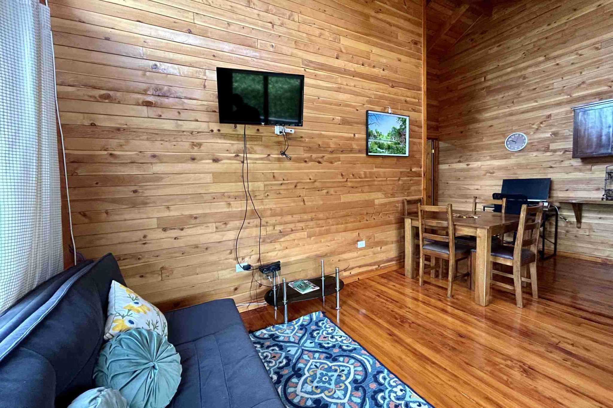 Foto 29-8-24, 09 50 26 Charming Pine Cabins with Home, Cabin & Pool Near the Whale’s Tail Beach in Bahia near Uvita Costa Rica
