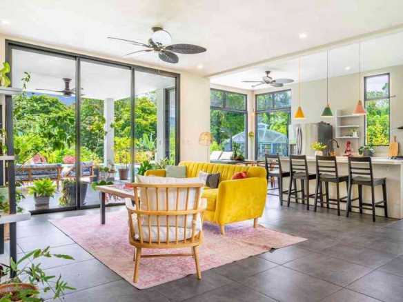 Modern Two-Story 3-Bedroom House with Pool, photo 10 of 20