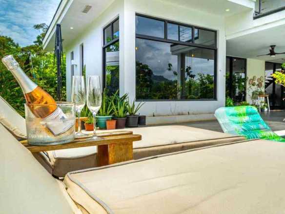 Modern Two-Story 3-Bedroom House with Pool, photo 12 of 20