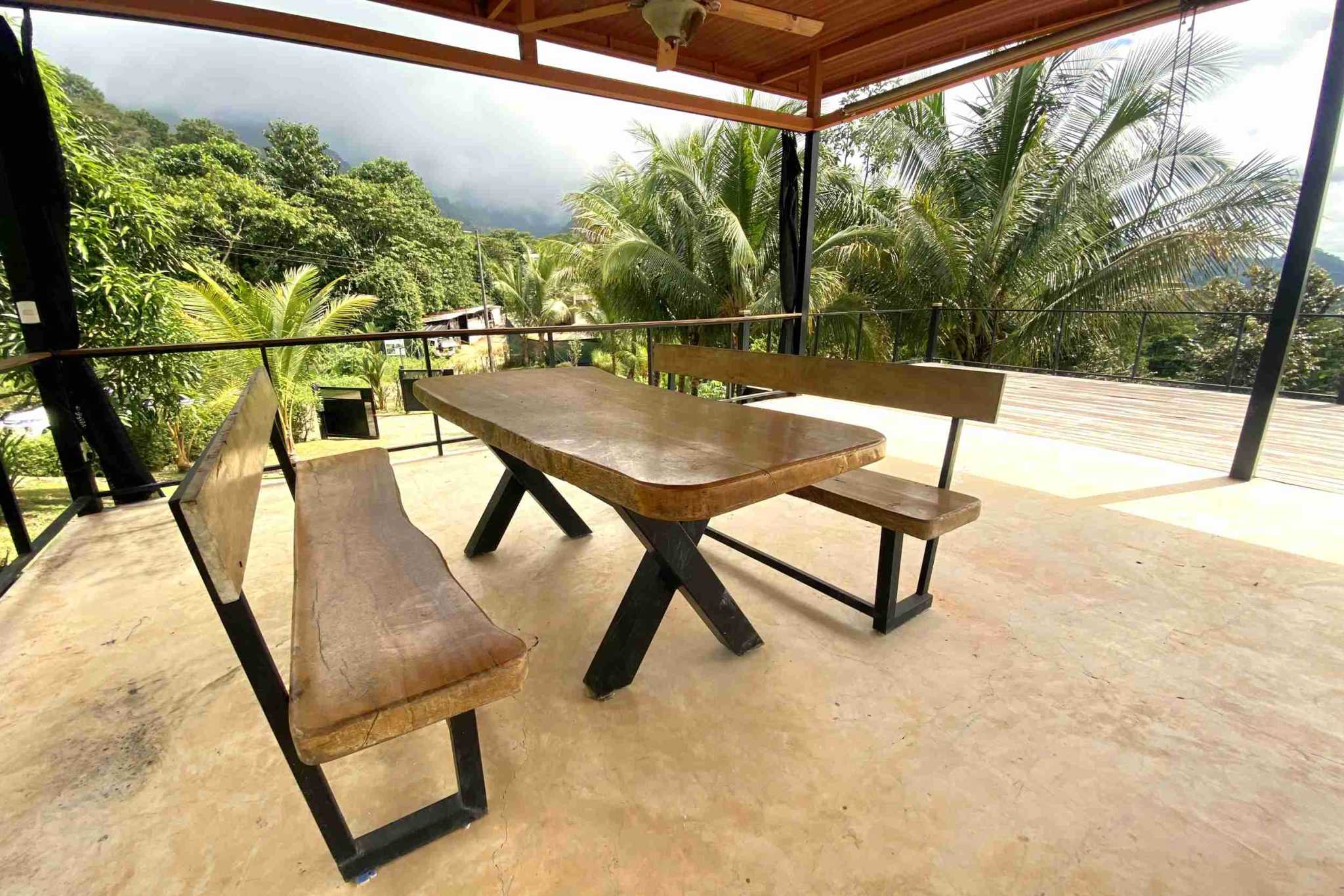 Very Private Mountain View 3-Bedroom Home in Ojochal Costa Rica