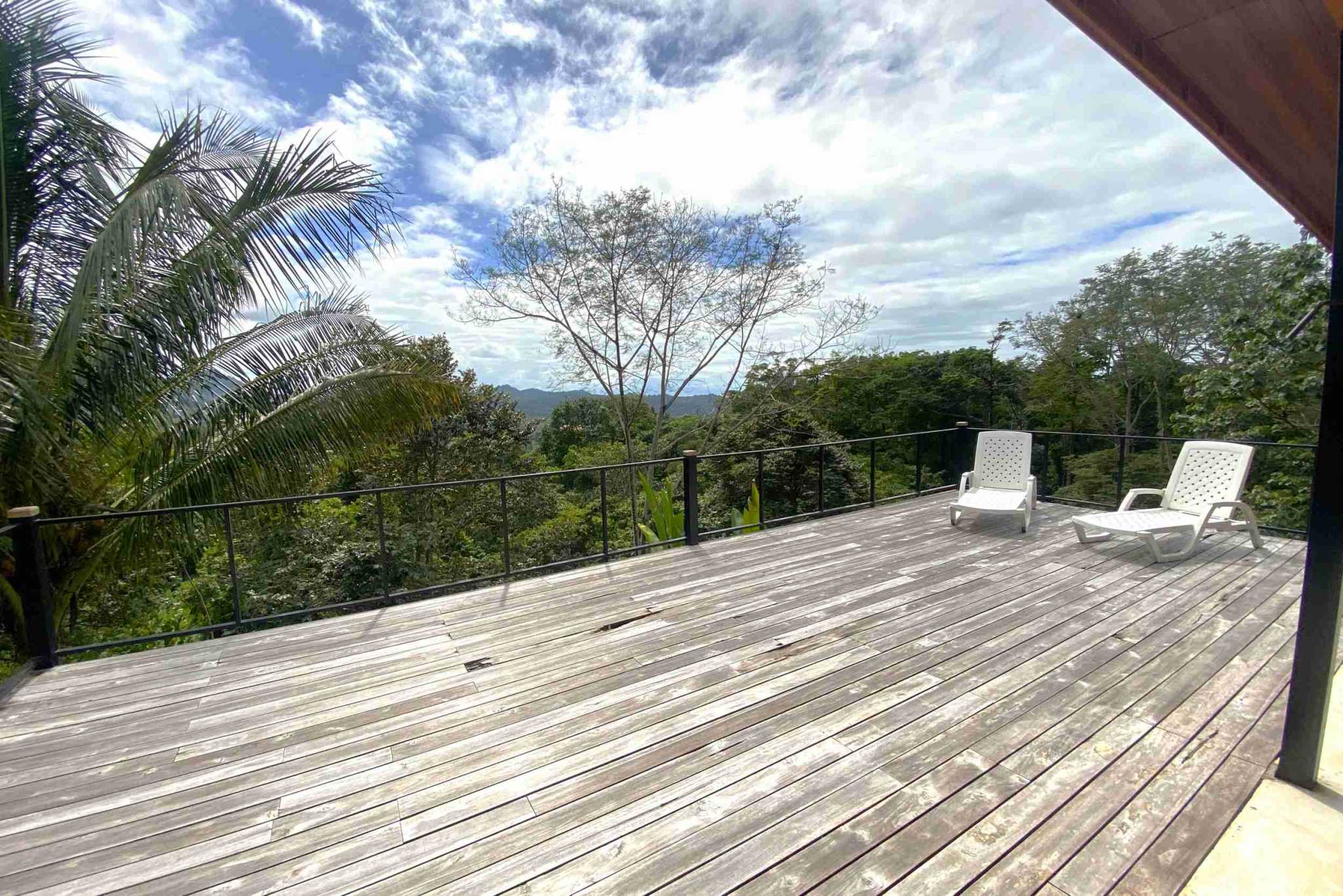 Very Private Mountain View 3-Bedroom Home in Ojochal Costa Rica