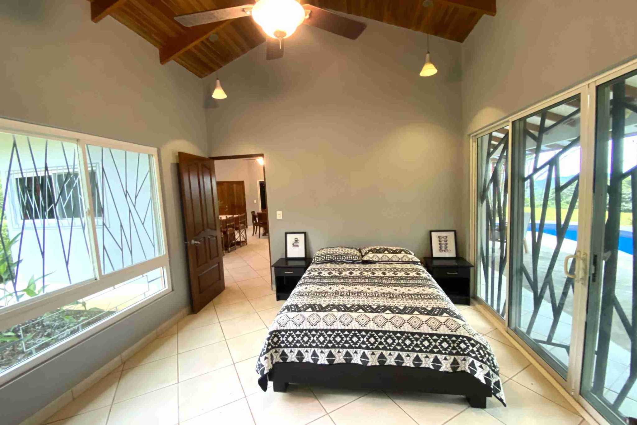 Very Private Mountain View 3-Bedroom Home in Ojochal Costa Rica
