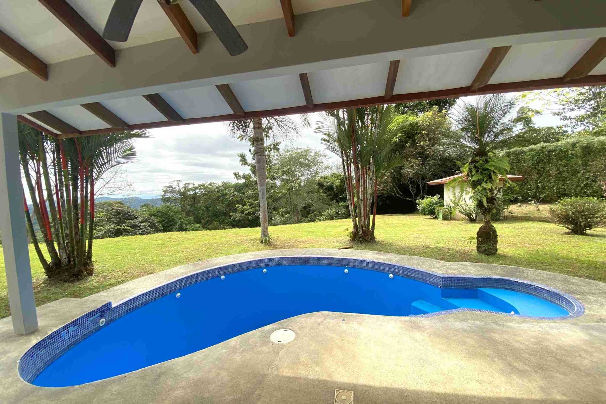 Very Private Mountain View 3-Bedroom Home in Ojochal Costa Rica
