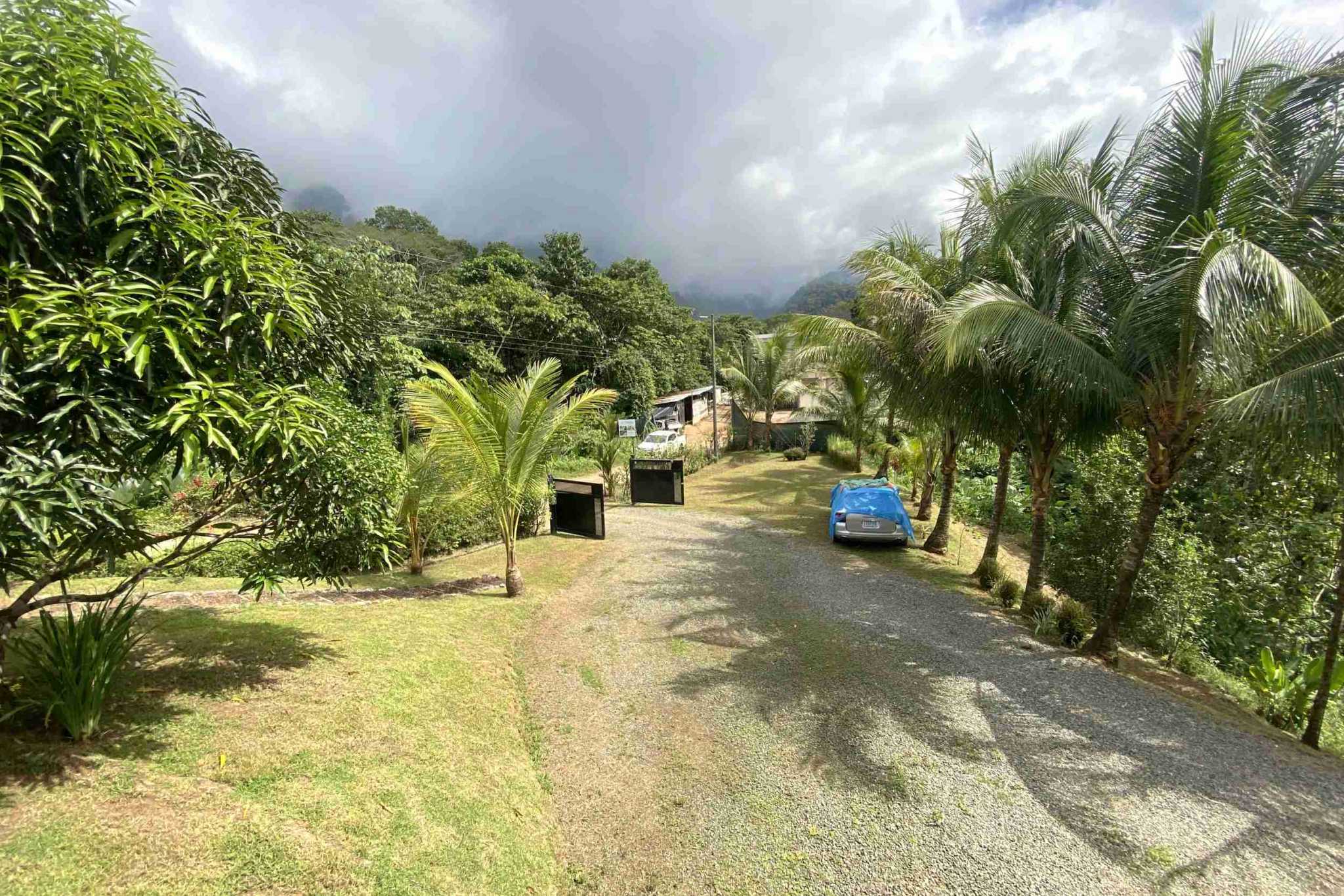 Very Private Mountain View 3-Bedroom Home in Ojochal Costa Rica